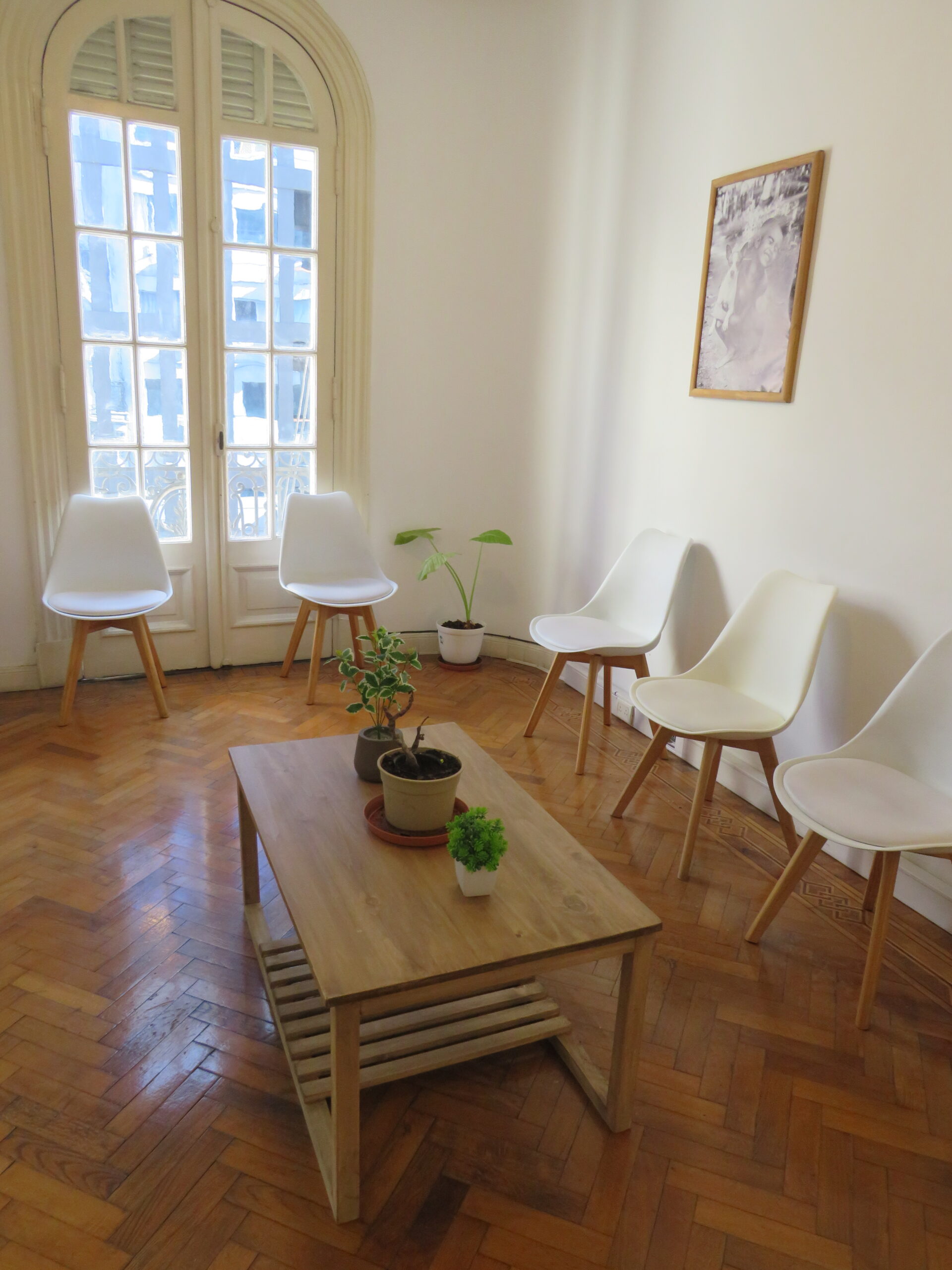 sala-de-espera-consultorio-mmd-odontologia-integral-balvanera